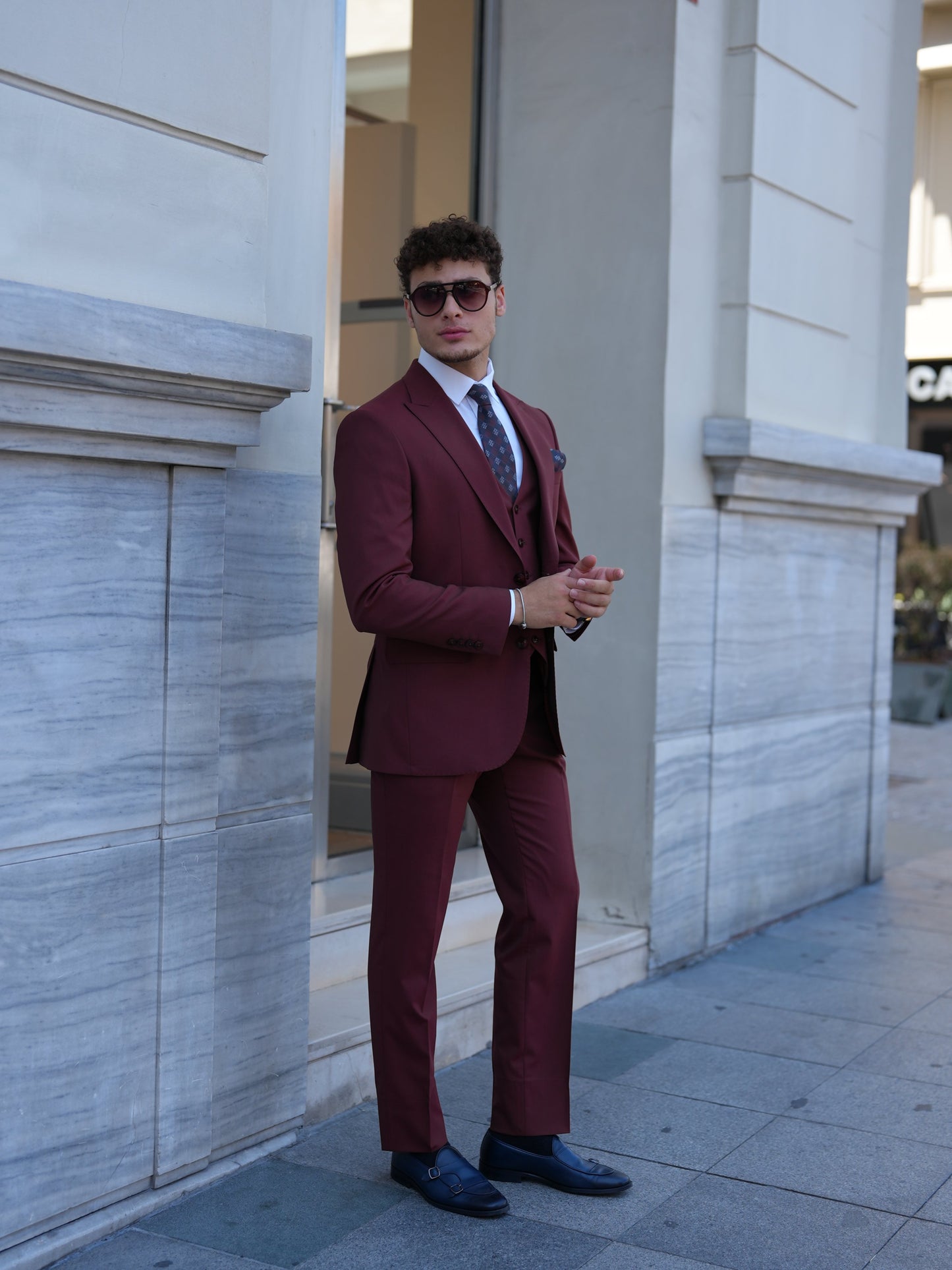 Bordo 3-Piece Slim Fit Italian Style Suit