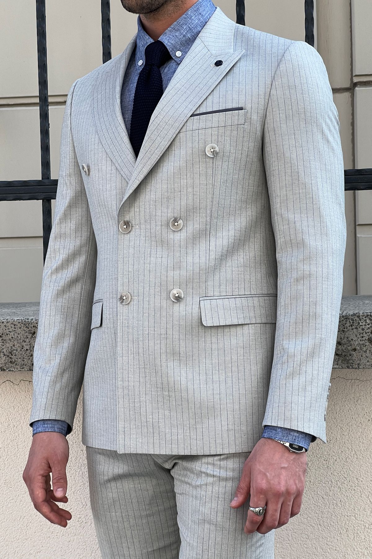 Daniel Double Breasted Gray Wool Suit: Sophisticated Slim-Fit for Every Occasion