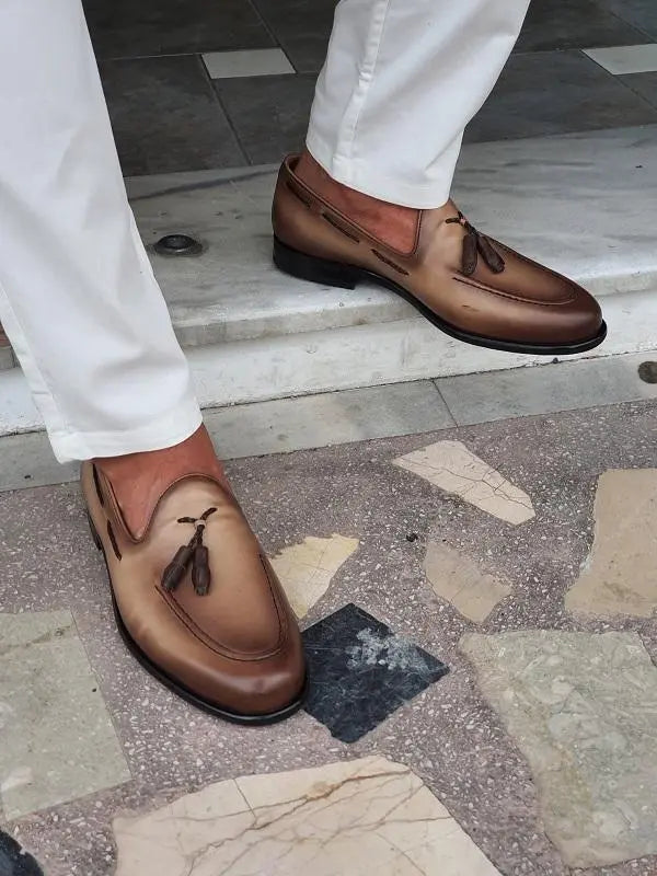 Forenzax Worth Beige Tassel Loafers - Elegant Leather Footwear - BRABION