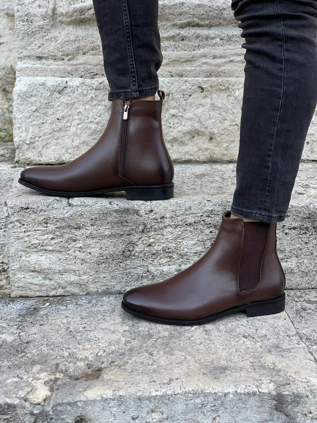 Mantoni Brown Leather Chelsea Boots - Sophisticated Comfort for Every Occasion - BRABION