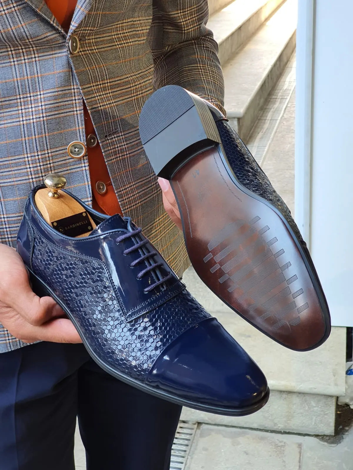 Henderson Navy Blue Wholecut Derbies - BRABION