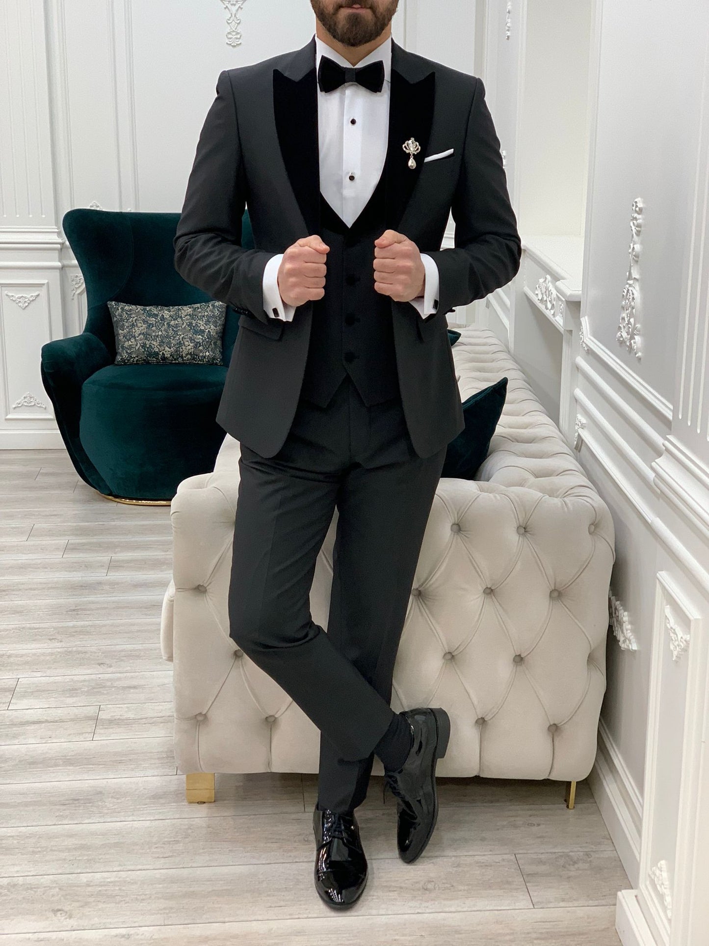 Eden Black Slim Fit Velvet Peak Lapel Tuxedo