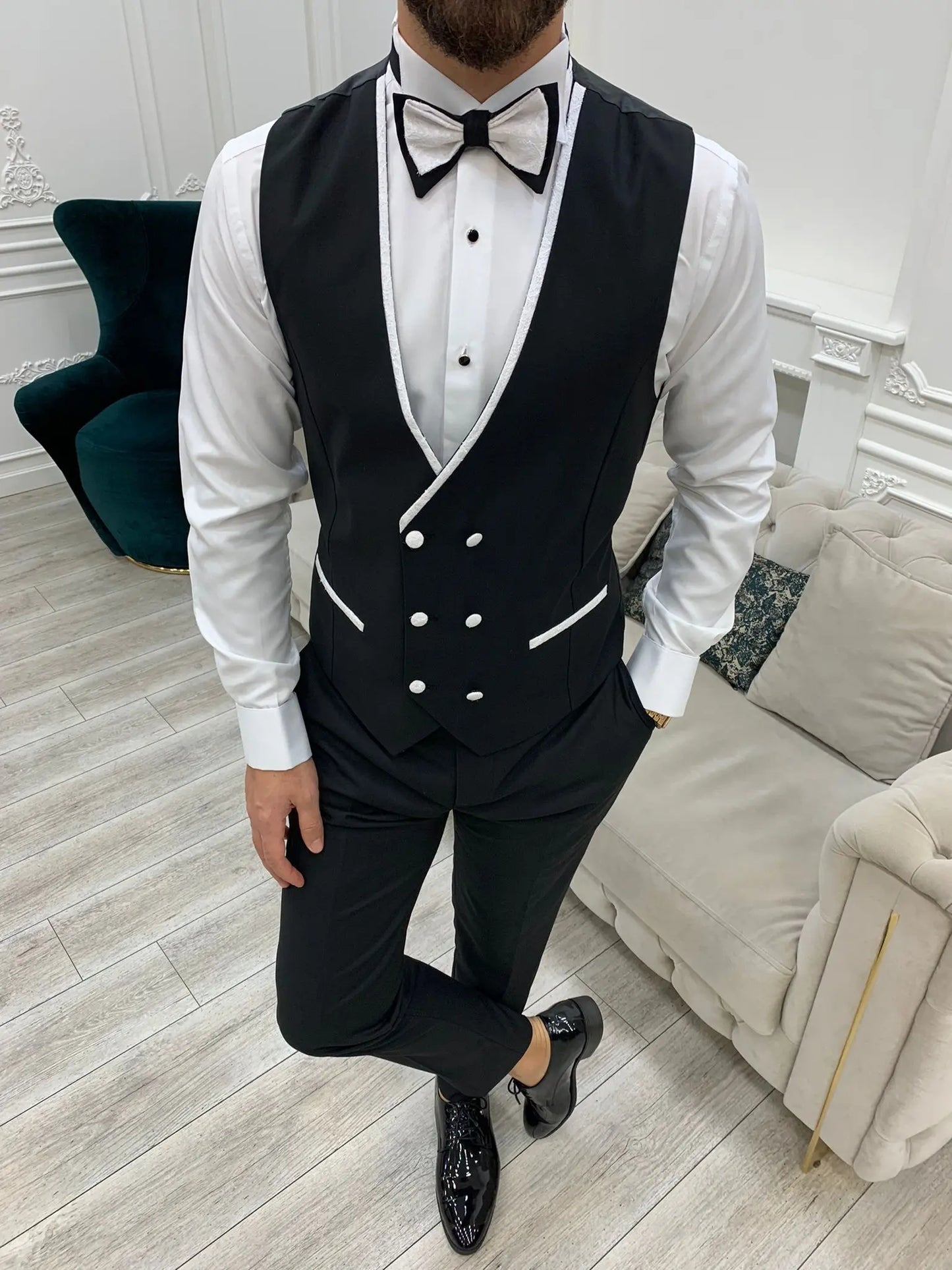 Caesar White Slim Fit Peak Lapel Floral Patterned Tuxedo - BRABION