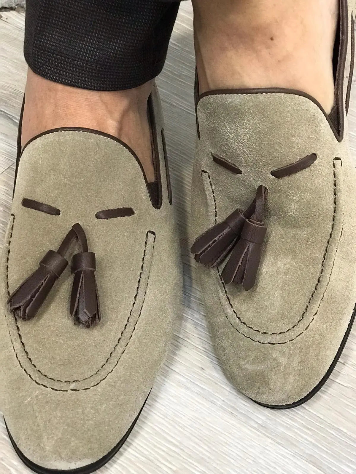 Tassel Suede Leather Cream Loafers - BRABION