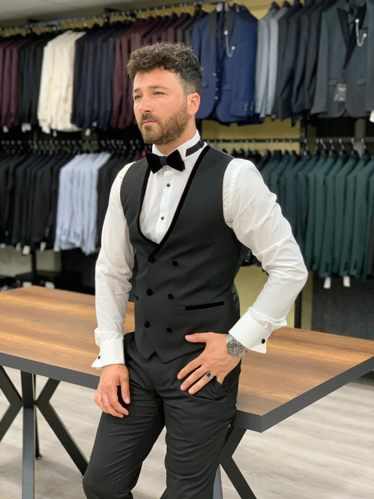 Wilson Black Slim Fit Velvet Peak Lapel Tuxedo: Timeless Elegance for Formal Occasions