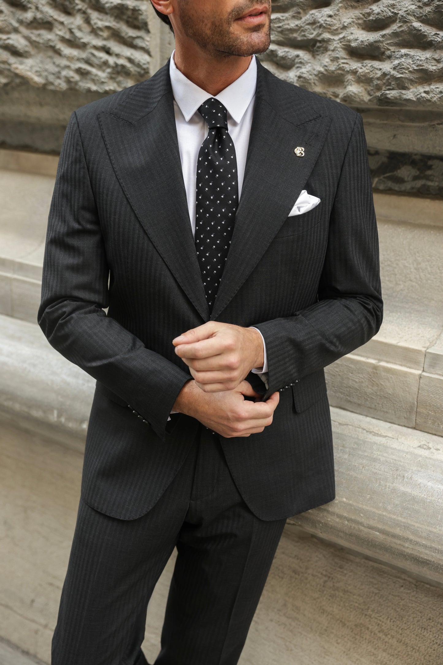 Black Striped Slim-Fit Suit 2-Piece VIOSSI - CB