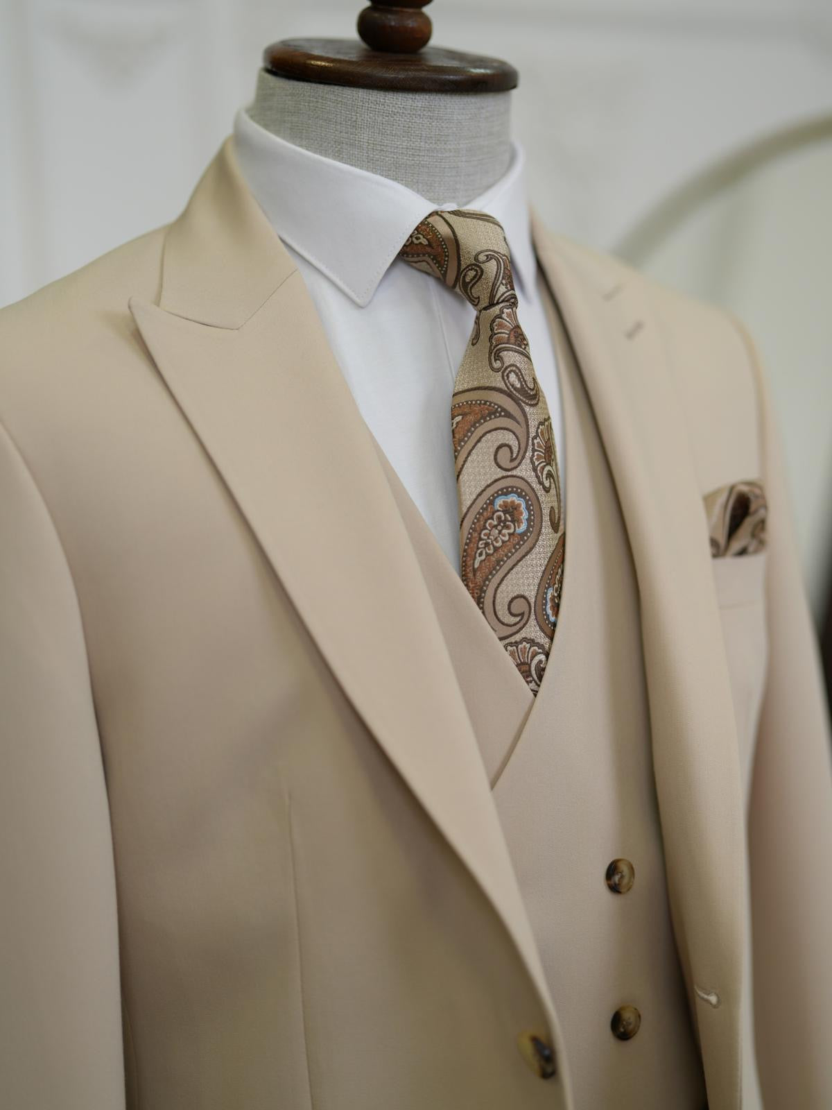 Brabion Aston Cream Slim Fit 3 Piece Suit