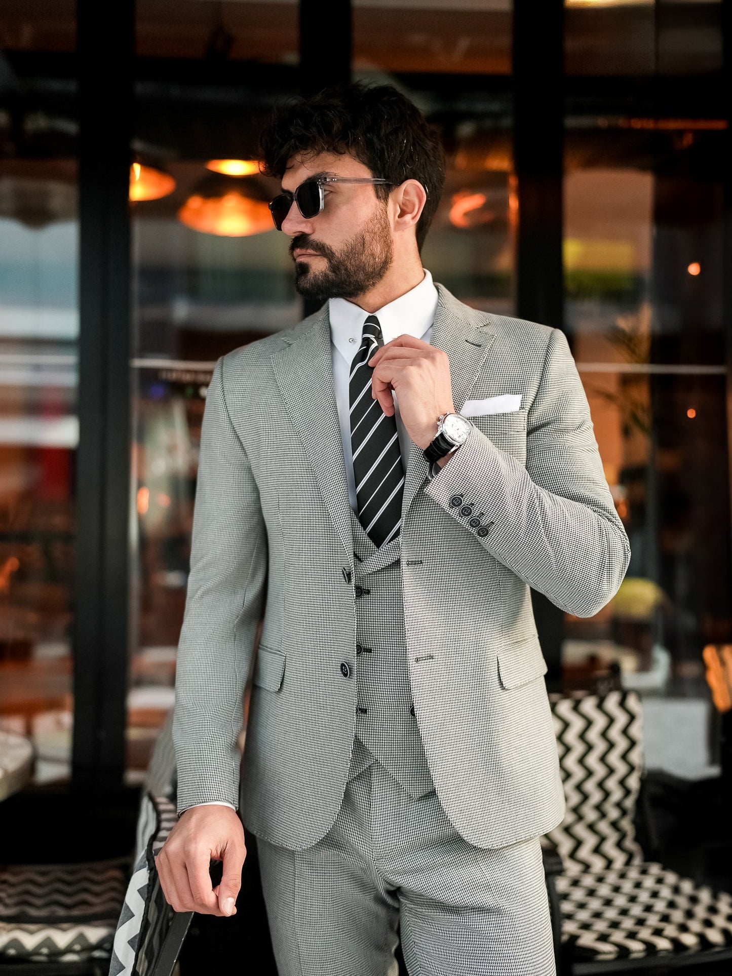 White Houndstooth Slim-Fit Suit 3-Piece VIOSSI