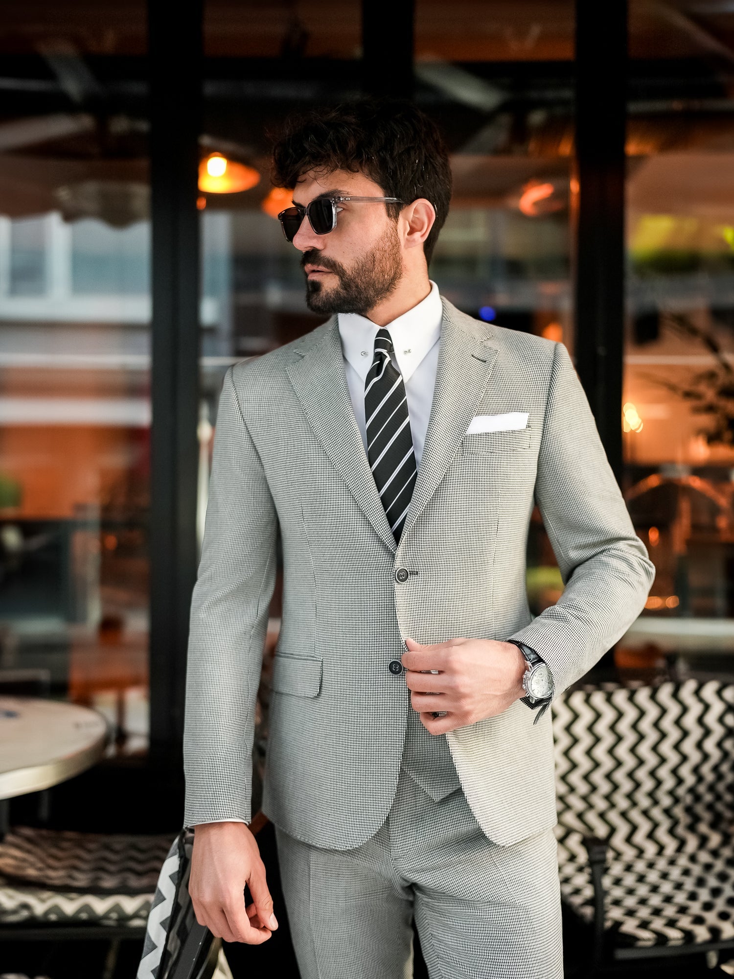 White Houndstooth Slim-Fit Suit 3-Piece VIOSSI
