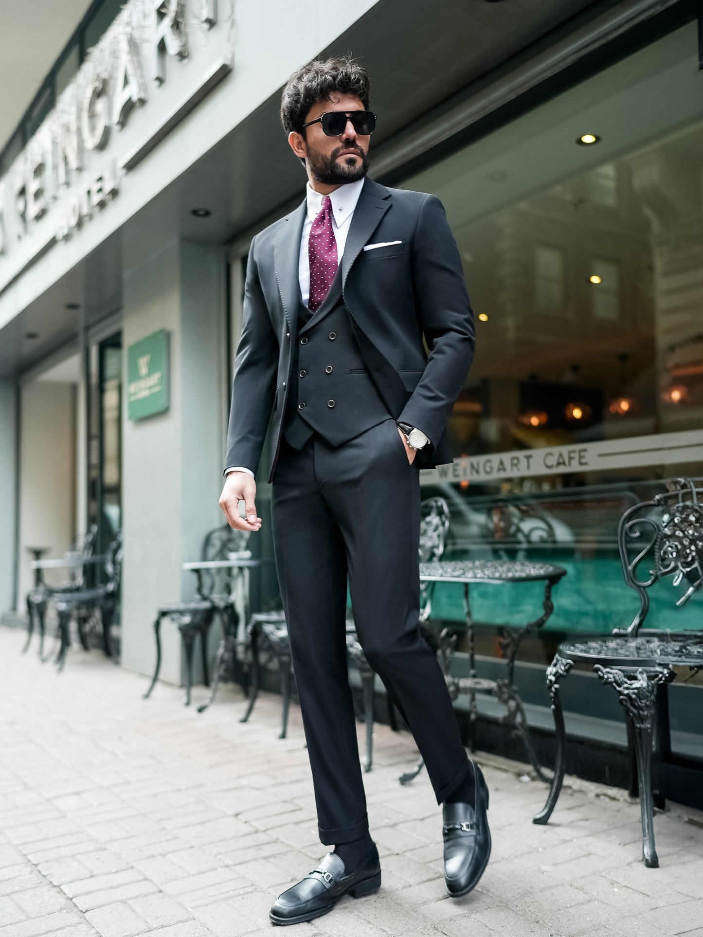 Black Slim-Fit Suit 3-Piece VIOSSI