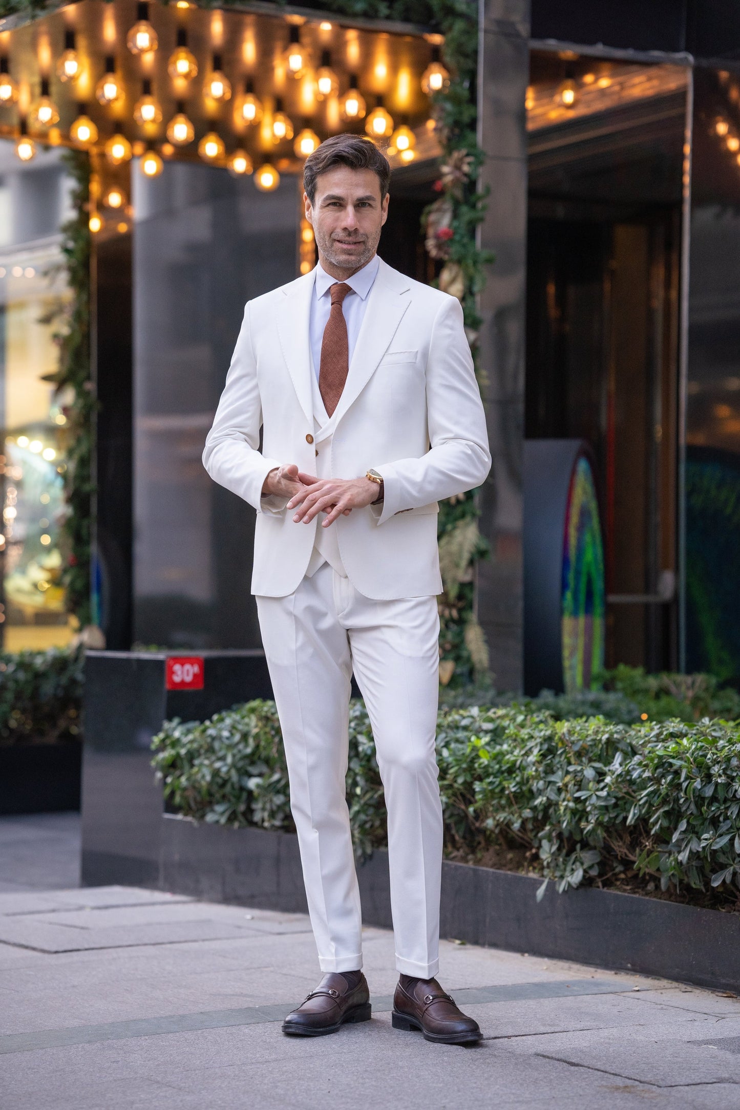 White Slim-Fit Suit 3-Piece VIOSSI