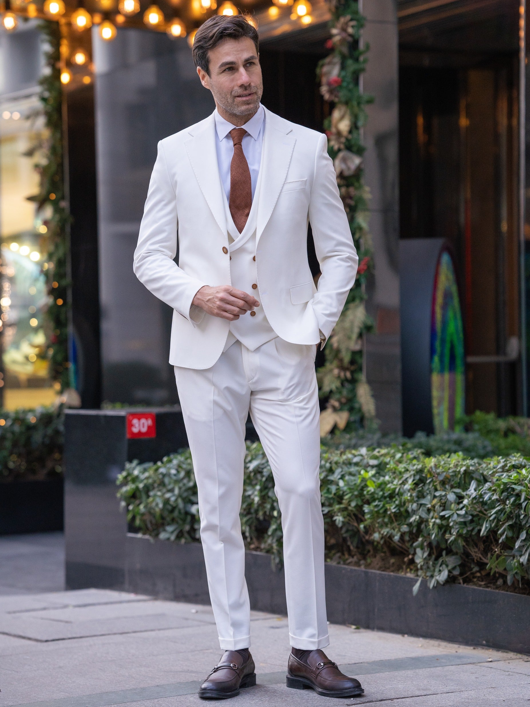 White Slim-Fit Suit 3-Piece VIOSSI