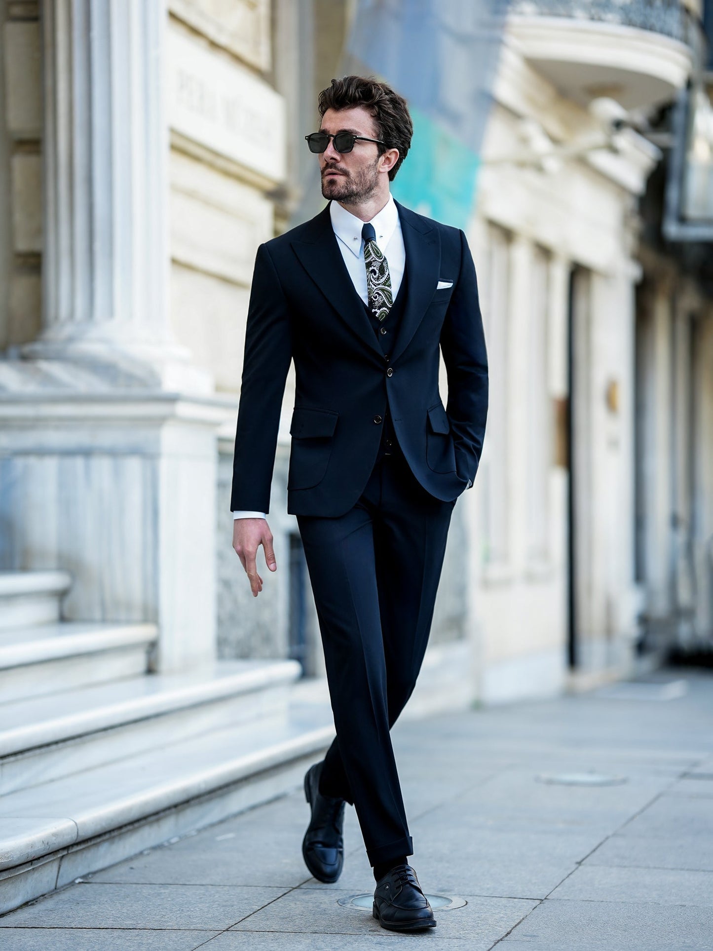 Black Slim-Fit Suit 3-Piece VIOSSI