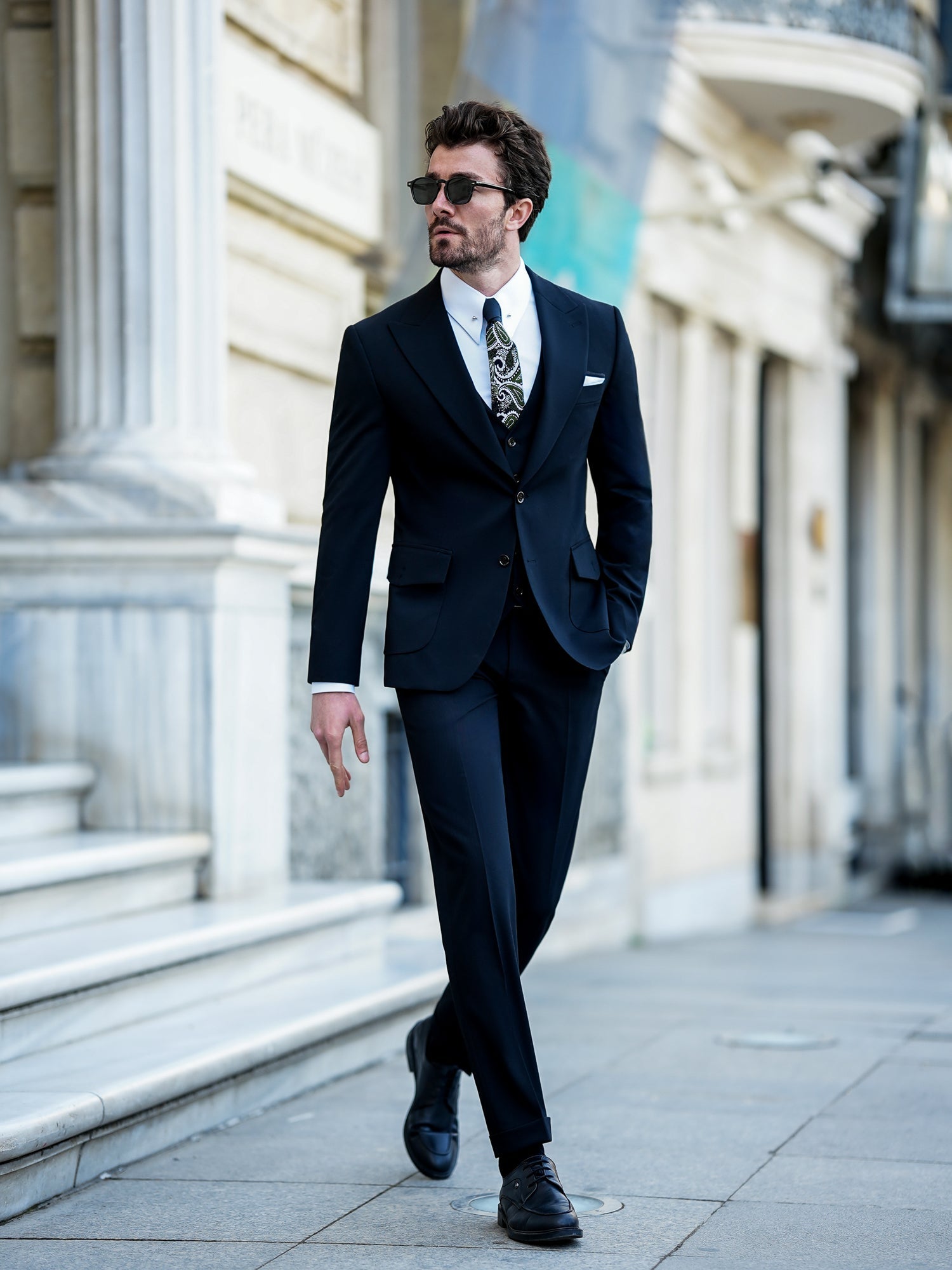Black Slim-Fit Suit 3-Piece VIOSSI