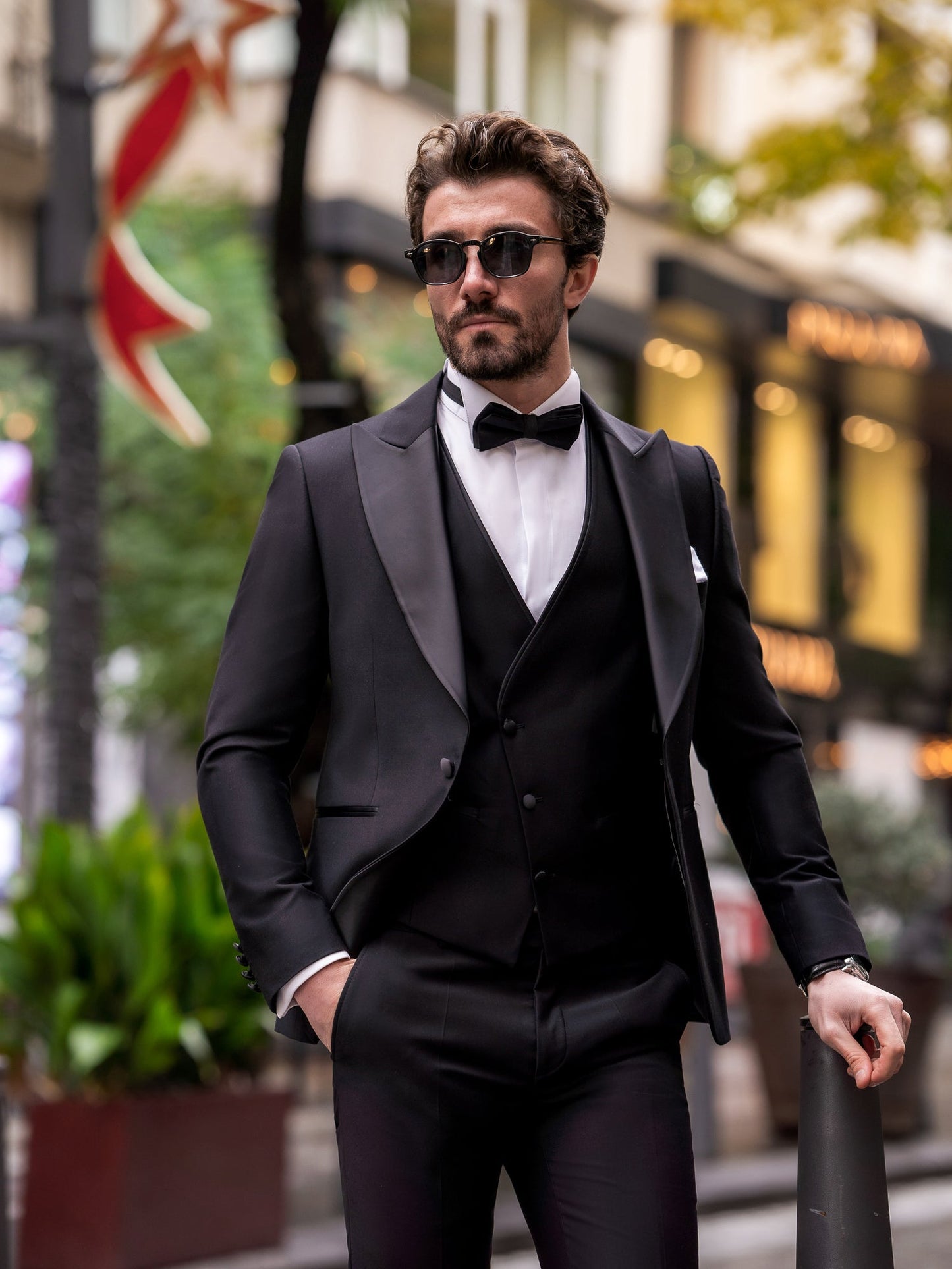 Black Slim-Fit Tuxedo 3-Piece - BRABION