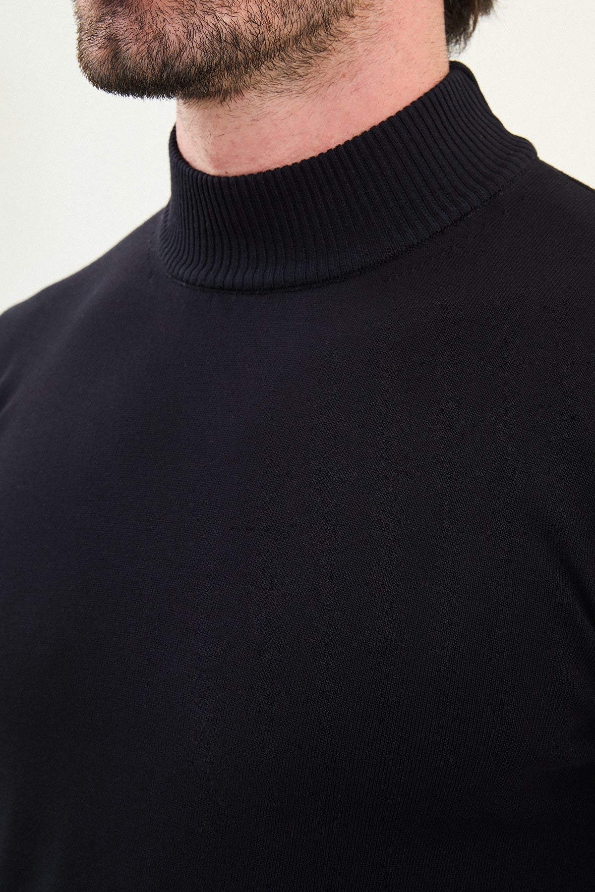 Men’s Navy Blue Knit Half-Turtleneck Pullover – Slim Fit
