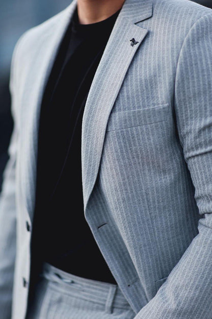 Men’s Gray Slim-Fit Mono-Collar Pinstripe Suit