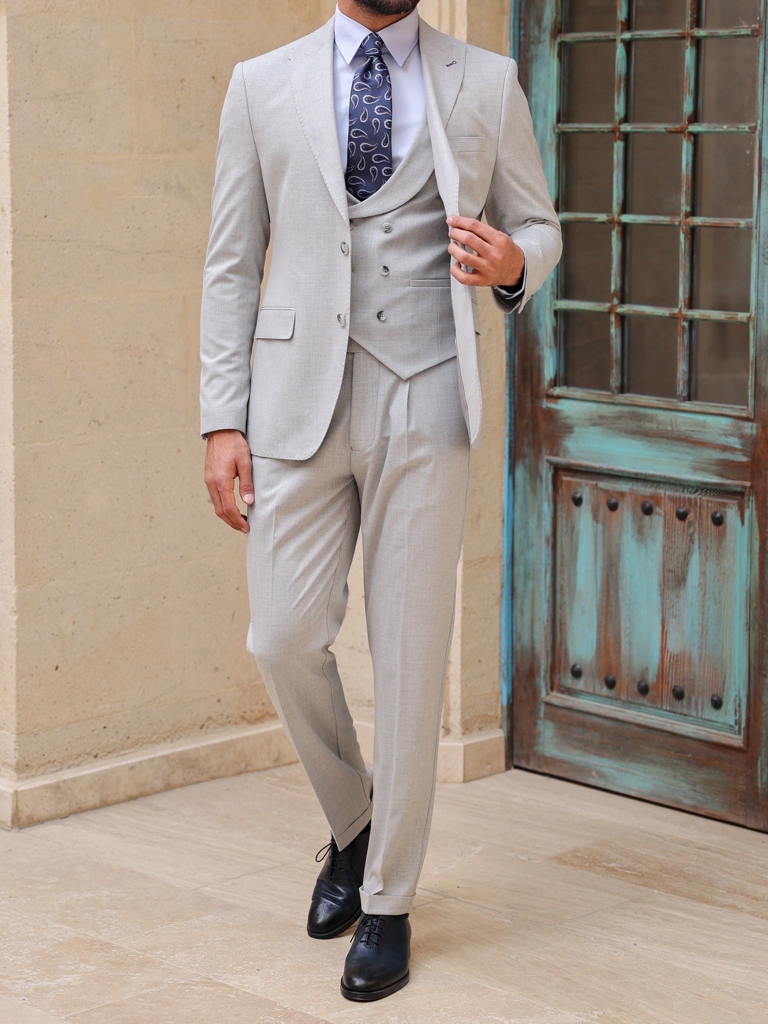 Grey Modern-Fit Suit 3-Piece VIOSSI