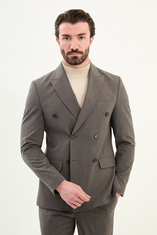 Men’s grey slim-fit double-breasted 6x2 suit with peak lapels, micro-texture finish, cotton-wool-viscose blend with stretch, designed for breathable comfort and wrinkle-resistant wear.
