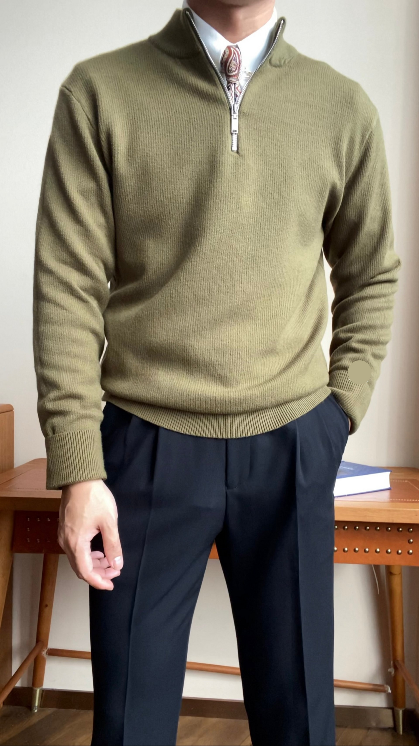 Men’s Slim Fit Zip Neck Knit Sweater