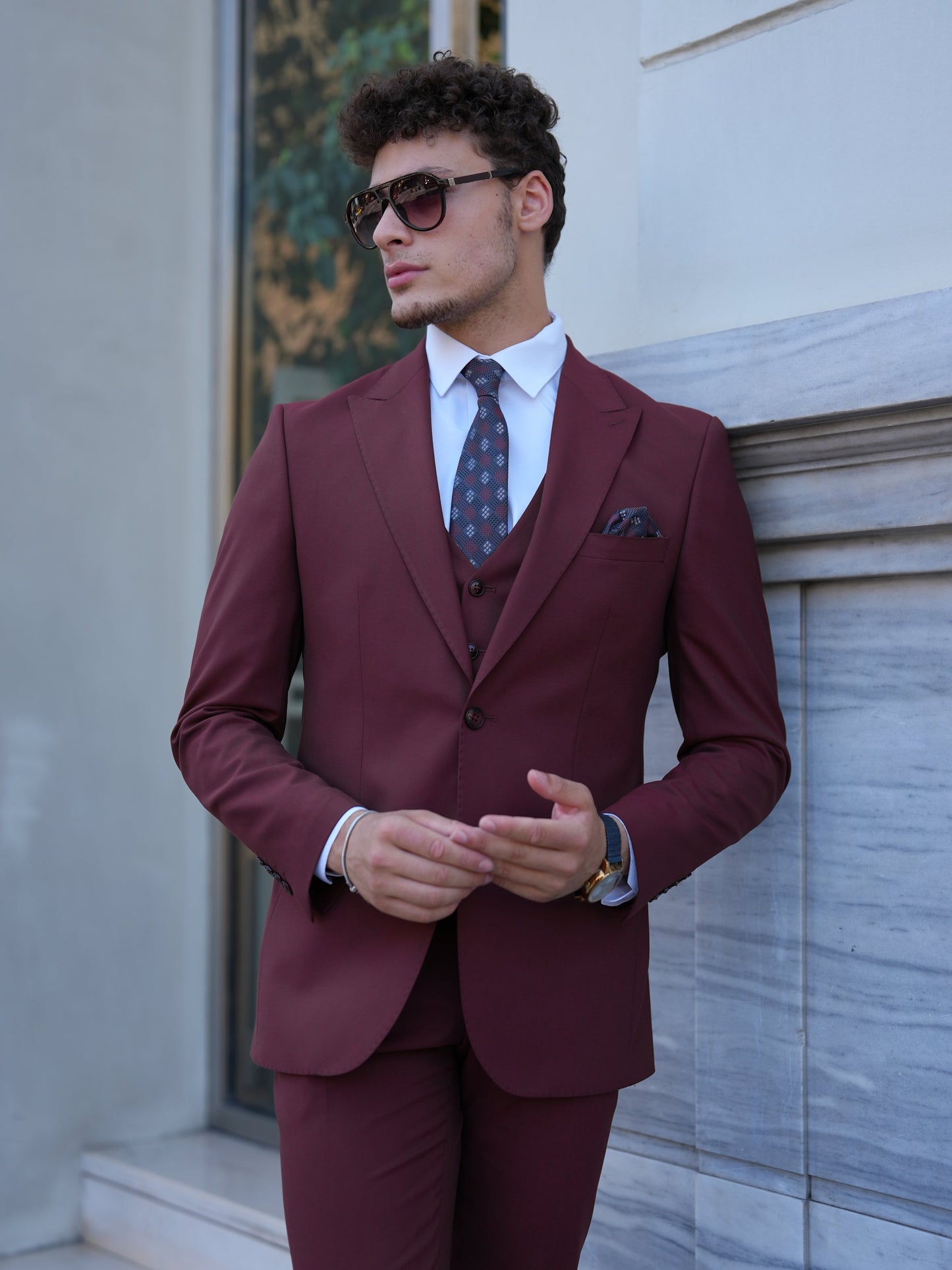 Bordo 3-Piece Slim Fit Italian Style Suit