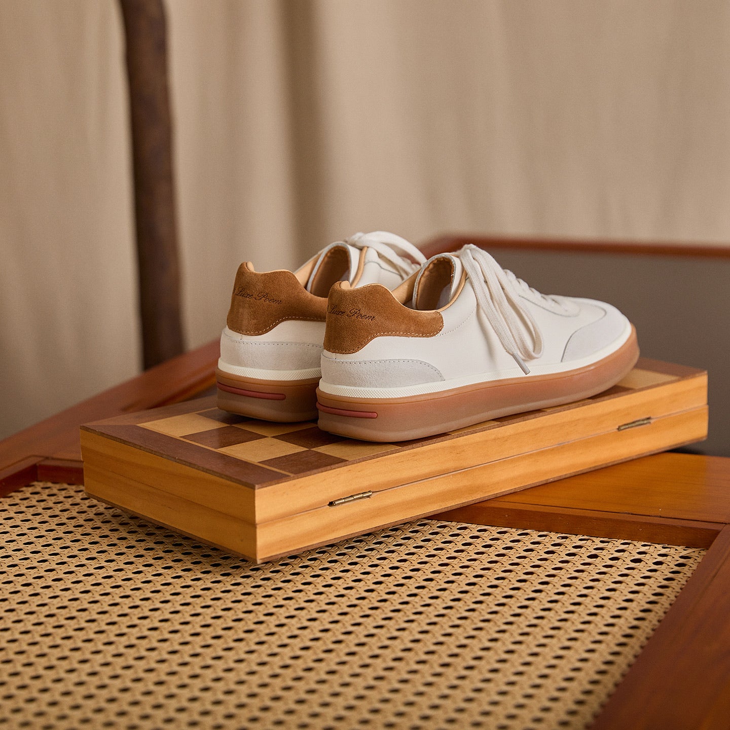 Suede Panel Leather Low-Top Trainers