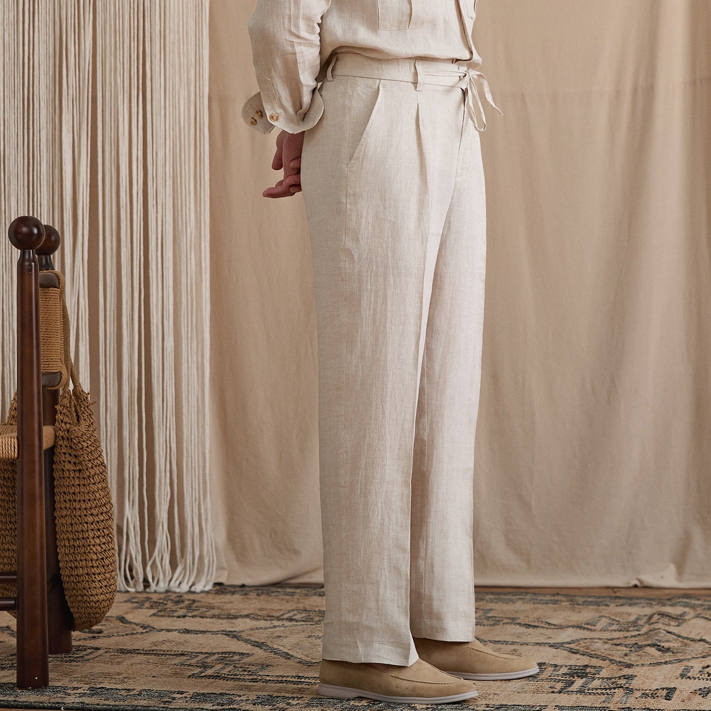 Pleated Linen Drawstring Pants