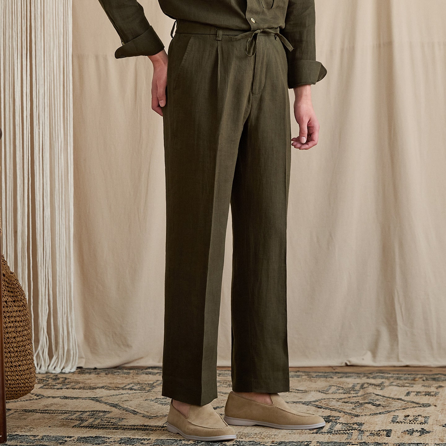 Pleated Linen Drawstring Pants