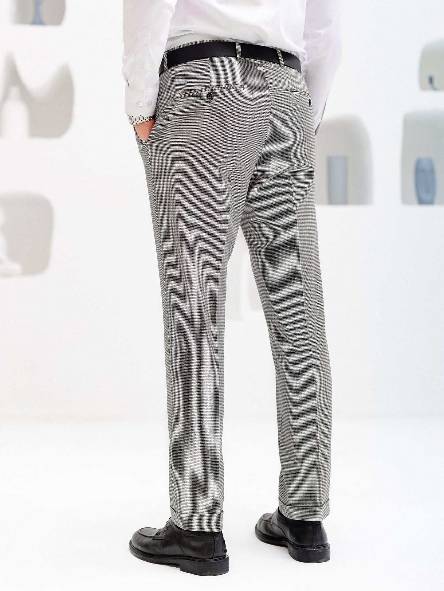 White Houndstooth Mid Waist Slim-Fit Pants VIOSSI