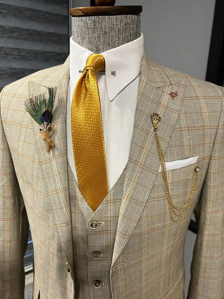 Fremont Camel Slim Fit Peak Lapel Plaid Suit - Elegant Three-Piece Ensemble BOJONI