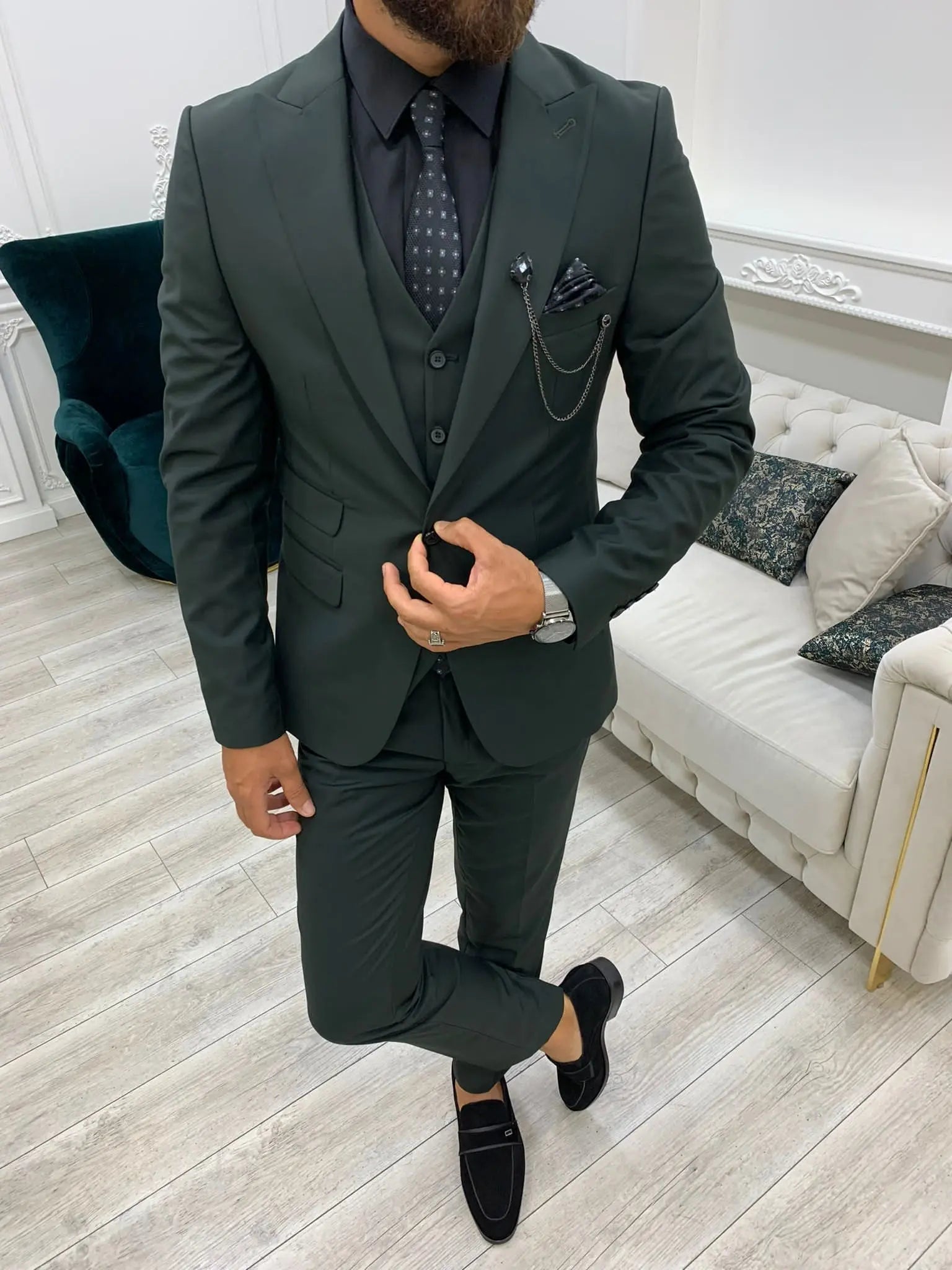 Eros Green Slim Fit Peak Lapel Suit - Elegant and Versatile BOJONI