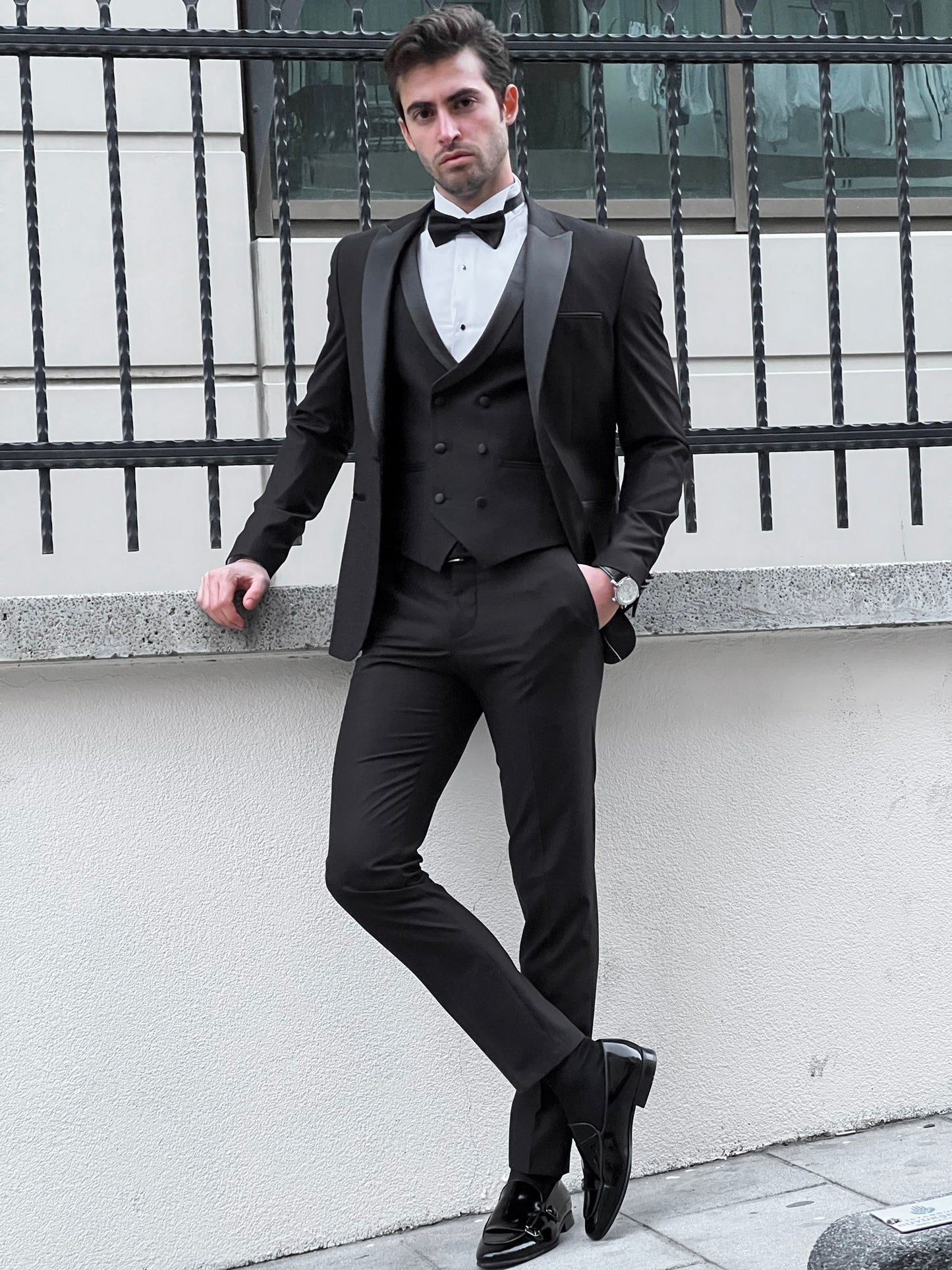 Fabio Black Peak Lapel Slim Fit Tuxedo