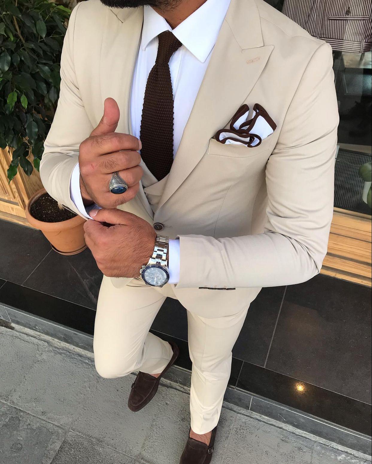 Austin Beige Slim-Fit Suit - Modern Elegance for Every Occasion