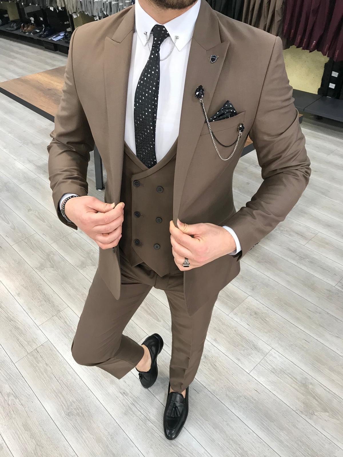 Louis Slim Fit Coffee Suit – Elegant Three-Piece Ensemble for Every Occasion BOJONI