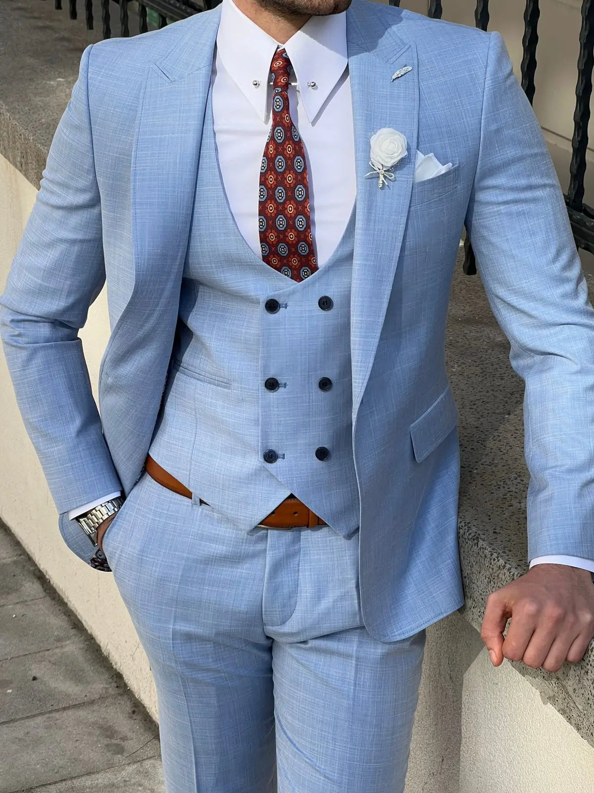 Edmond Sky Blue Slim Fit Peak Lapel Wool Suit: Elegance Redefined BOJONI