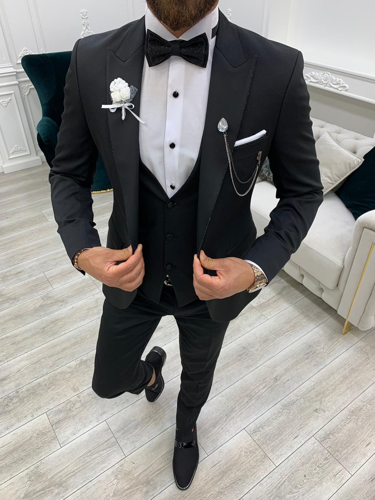 Wilson Black Peak Lapel Tuxedo: Elegance Redefined