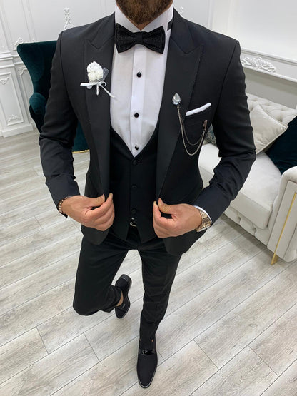 Wilson Black Peak Lapel Tuxedo: Elegance Redefined